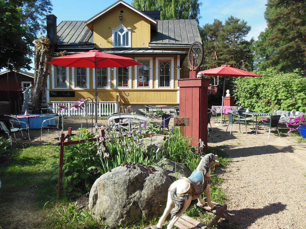 Hotel & Cafe Lanterna Nauvo Exterior photo