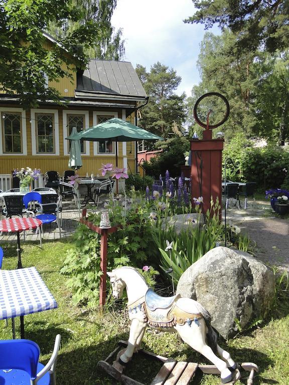 Hotel & Cafe Lanterna Nauvo Exterior photo
